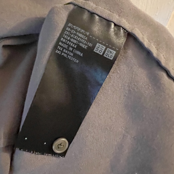 Classic grey button down - Picture 4 of 4